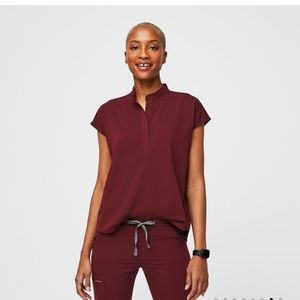 Figs maroon S Zamora higher bottoms and XS Oversized Rafaela top